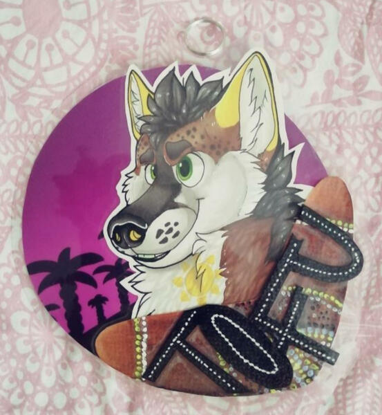 Headshot Badge [tofumongreldog, Instagram 2020]